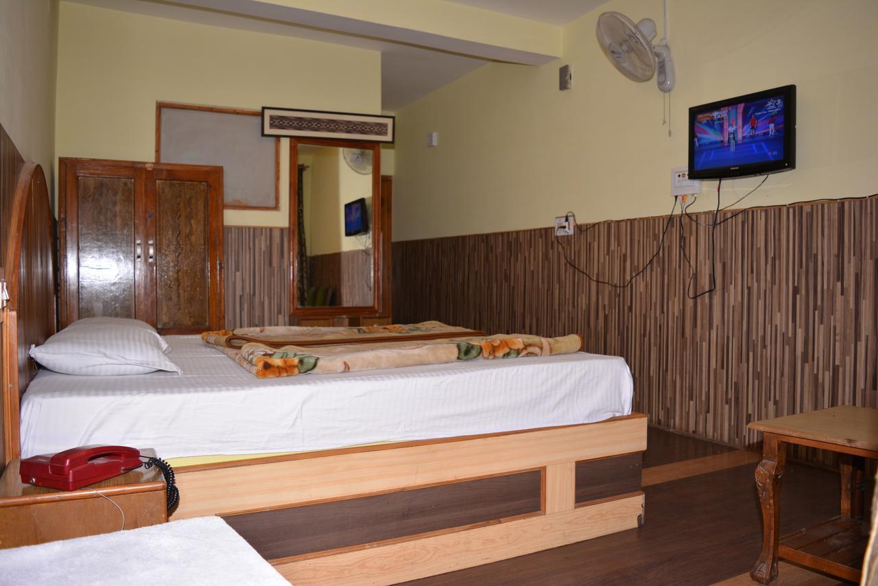 Hotel Tashila Manāli Esterno foto