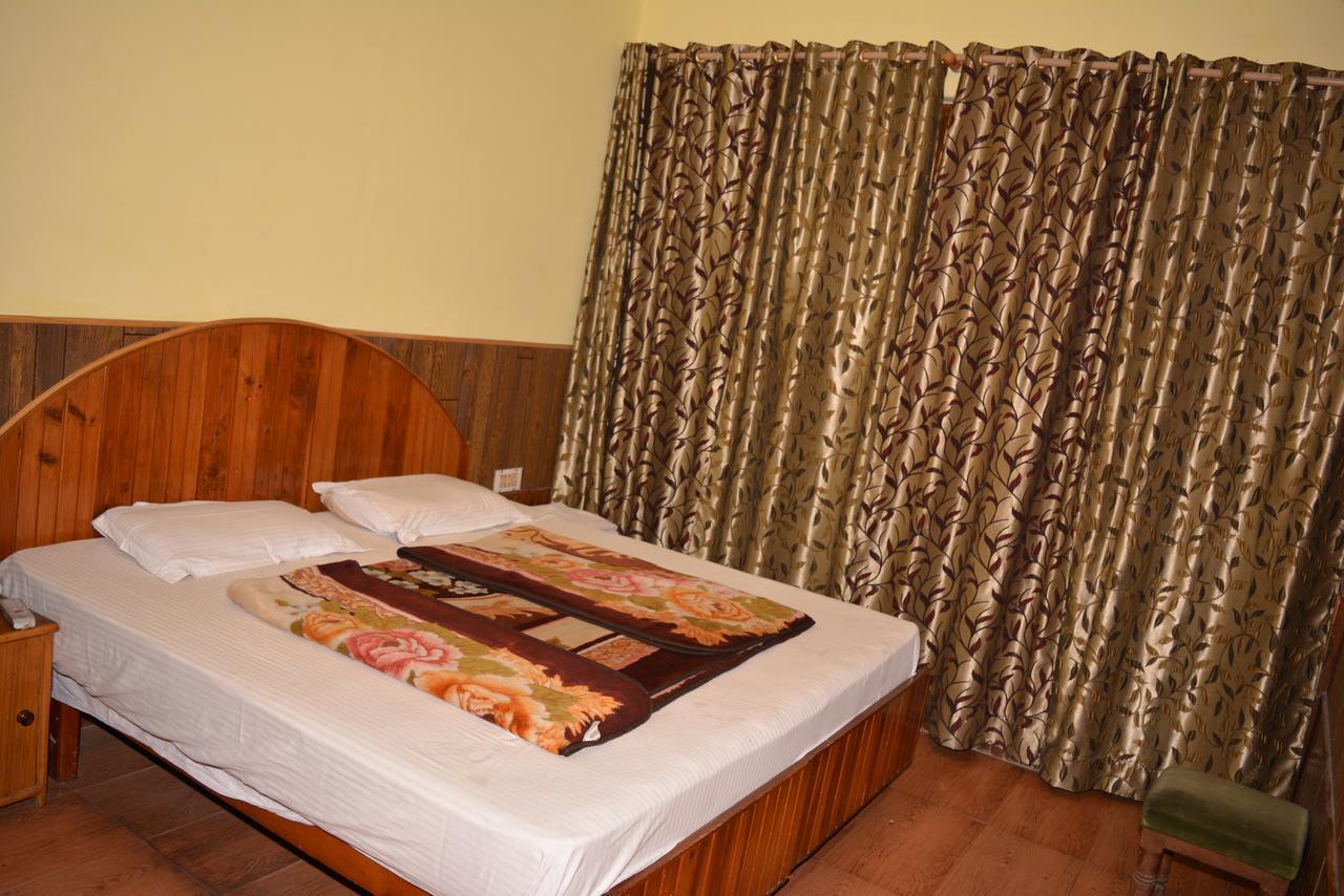 Hotel Tashila Manāli Esterno foto