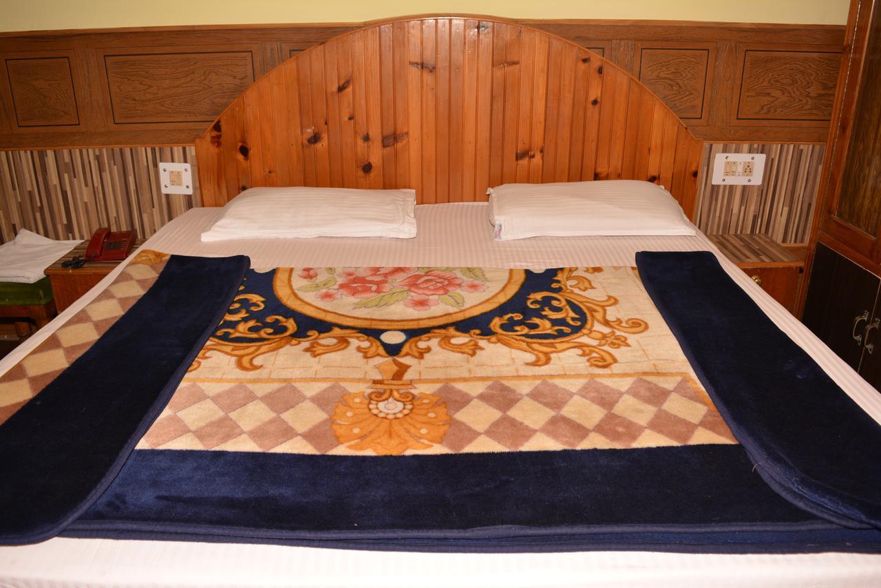 Hotel Tashila Manāli Esterno foto