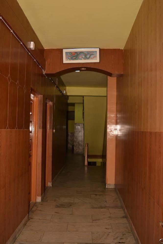 Hotel Tashila Manāli Esterno foto